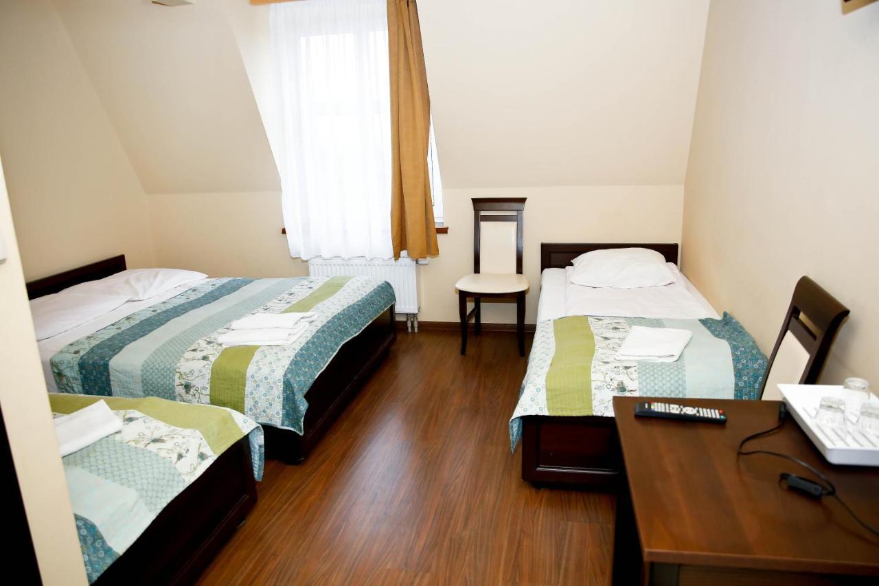Pod Wiatrakiem Hotel Warta Ngoại thất bức ảnh
