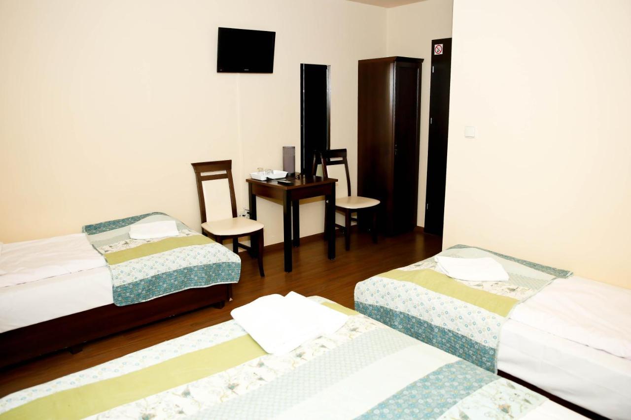Pod Wiatrakiem Hotel Warta Ngoại thất bức ảnh