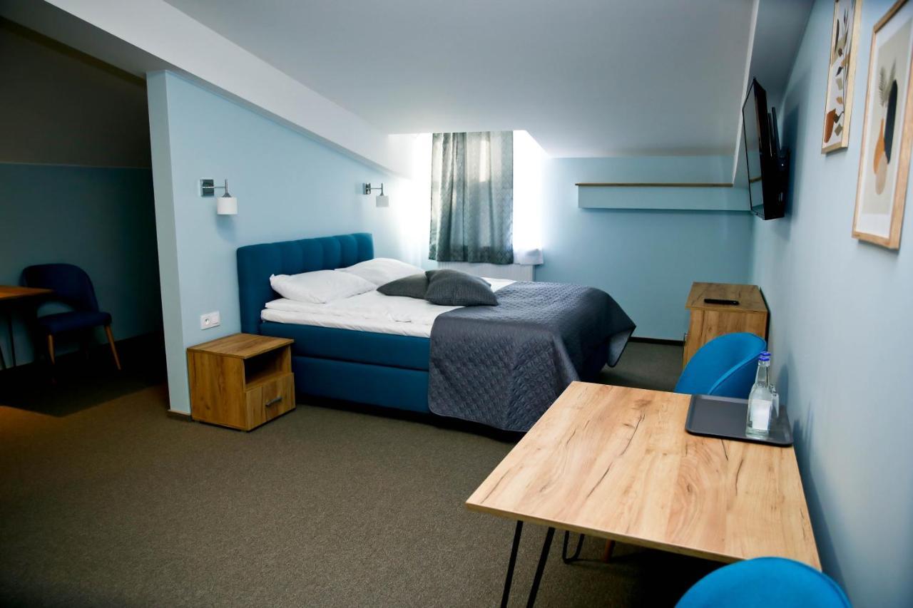 Pod Wiatrakiem Hotel Warta Ngoại thất bức ảnh